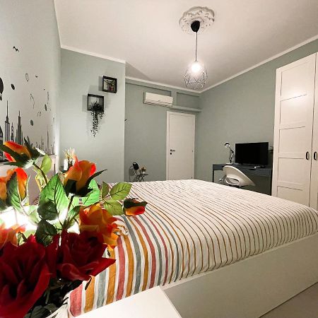 II - Accogliente Camera A Pochi Minuti Dal Centro มิลาน ภายนอก รูปภาพ